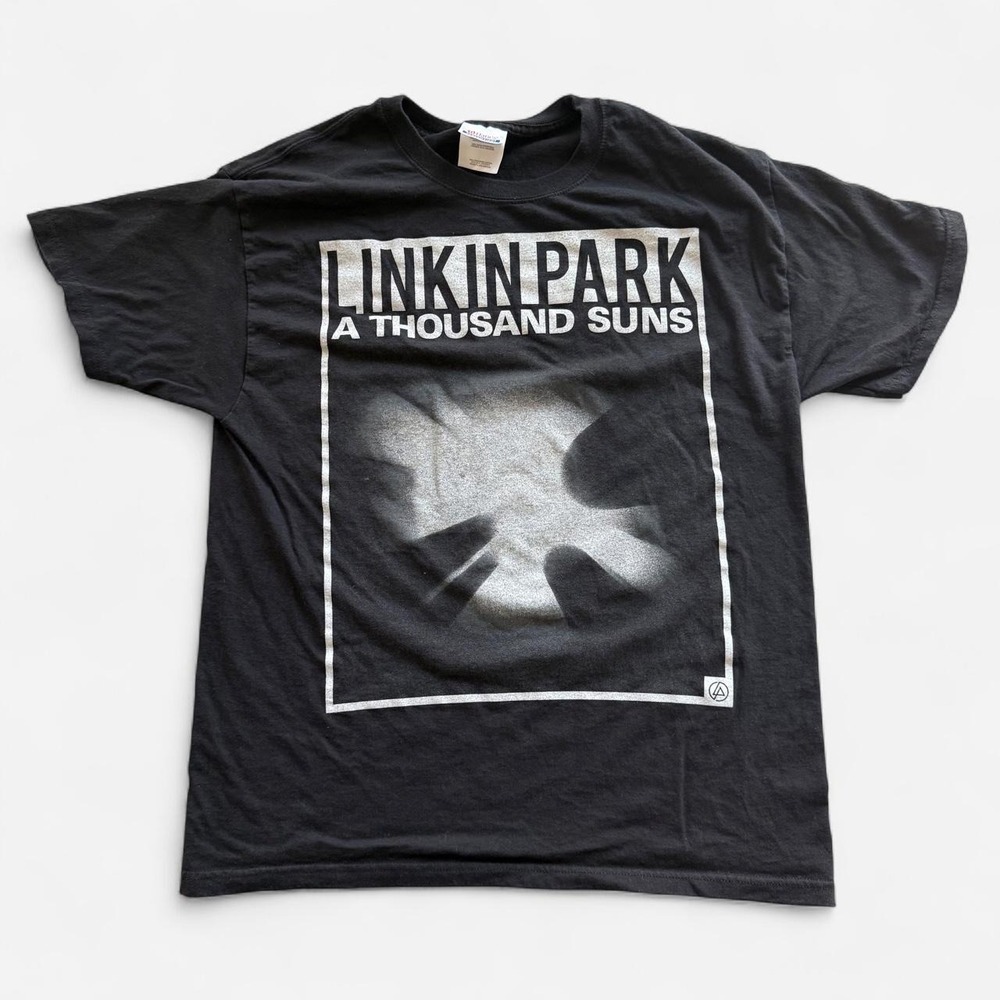2010 Linkin Park 'A Thousand Suns' band tee, black Hanes Heavyweight size L